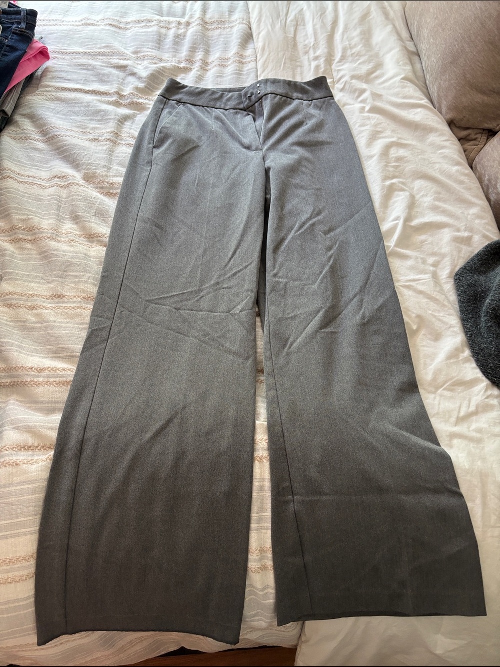 Dynamite Wide-Leg Dress Pants in Gray